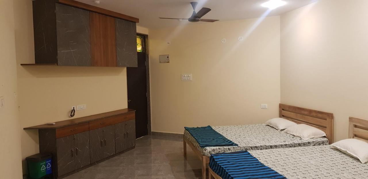 Godwill Kimo Guest House Seraulim Мадгаон Екстериор снимка