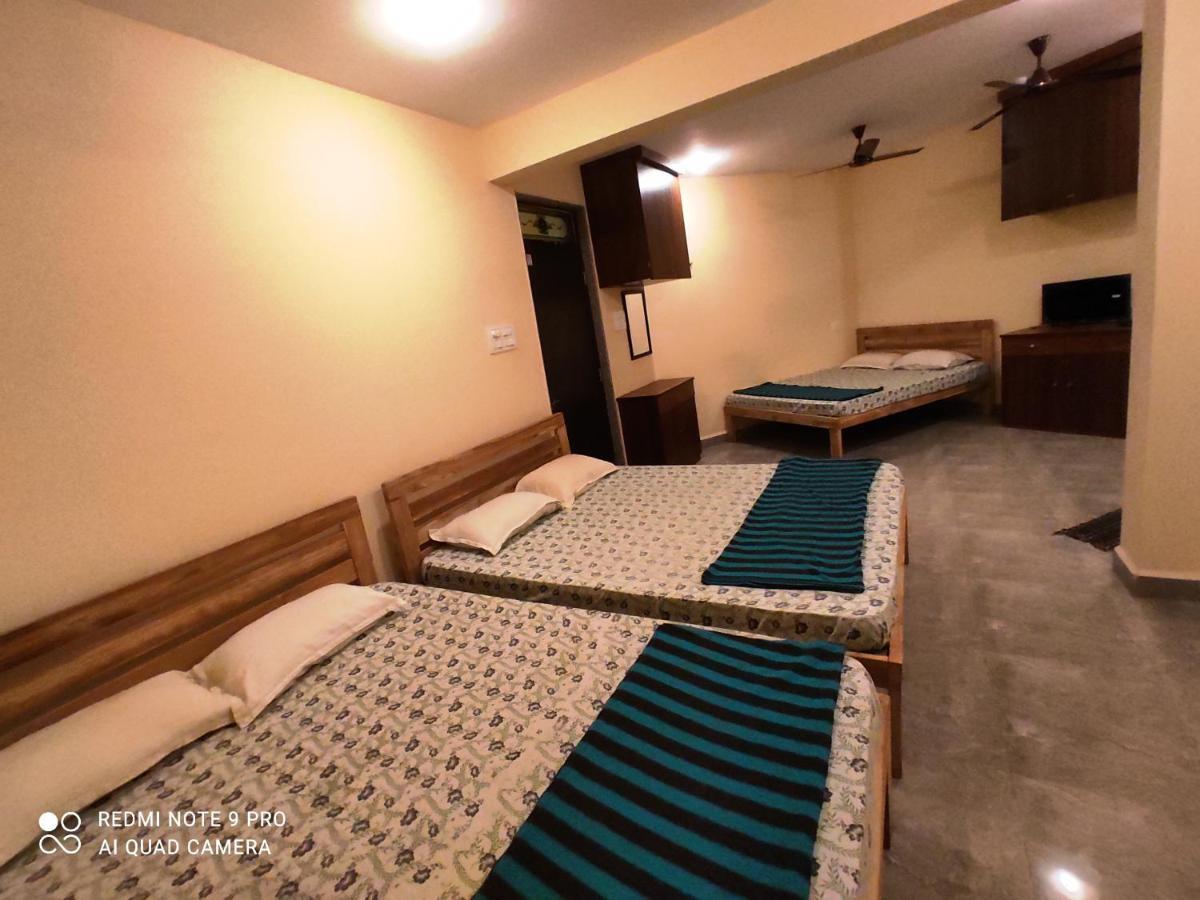Godwill Kimo Guest House Seraulim Мадгаон Екстериор снимка