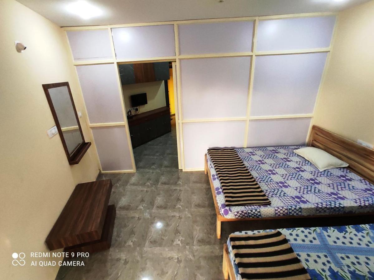 Godwill Kimo Guest House Seraulim Мадгаон Екстериор снимка
