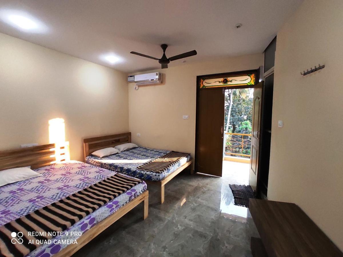Godwill Kimo Guest House Seraulim Мадгаон Екстериор снимка