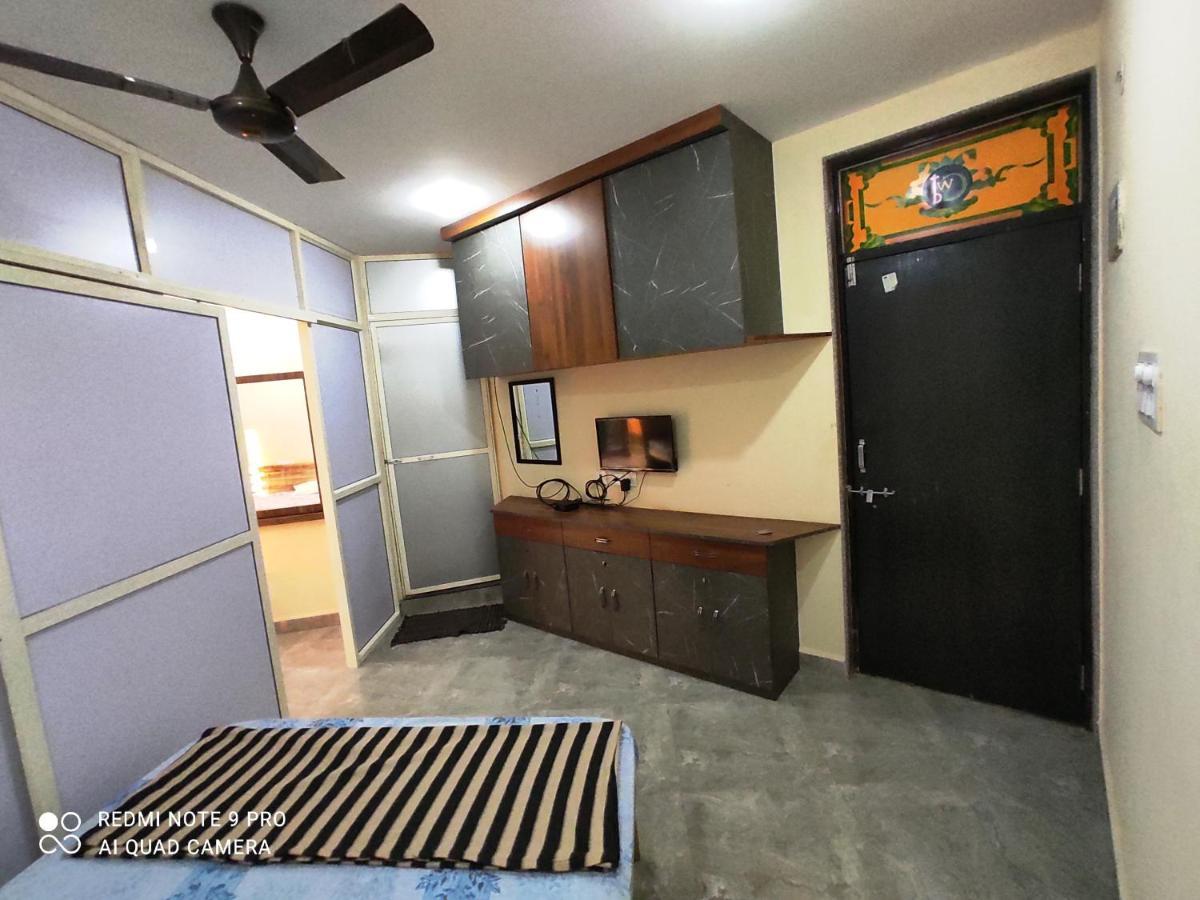 Godwill Kimo Guest House Seraulim Мадгаон Екстериор снимка