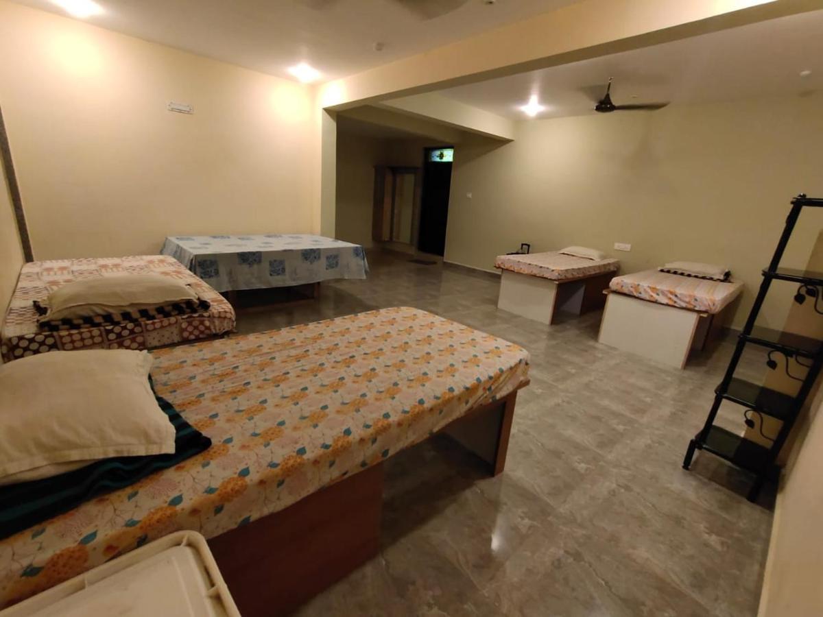 Godwill Kimo Guest House Seraulim Мадгаон Екстериор снимка