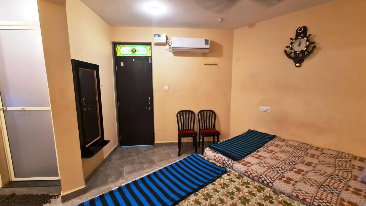 Godwill Kimo Guest House Seraulim Мадгаон Екстериор снимка