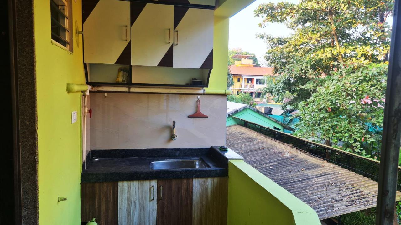 Godwill Kimo Guest House Seraulim Мадгаон Екстериор снимка