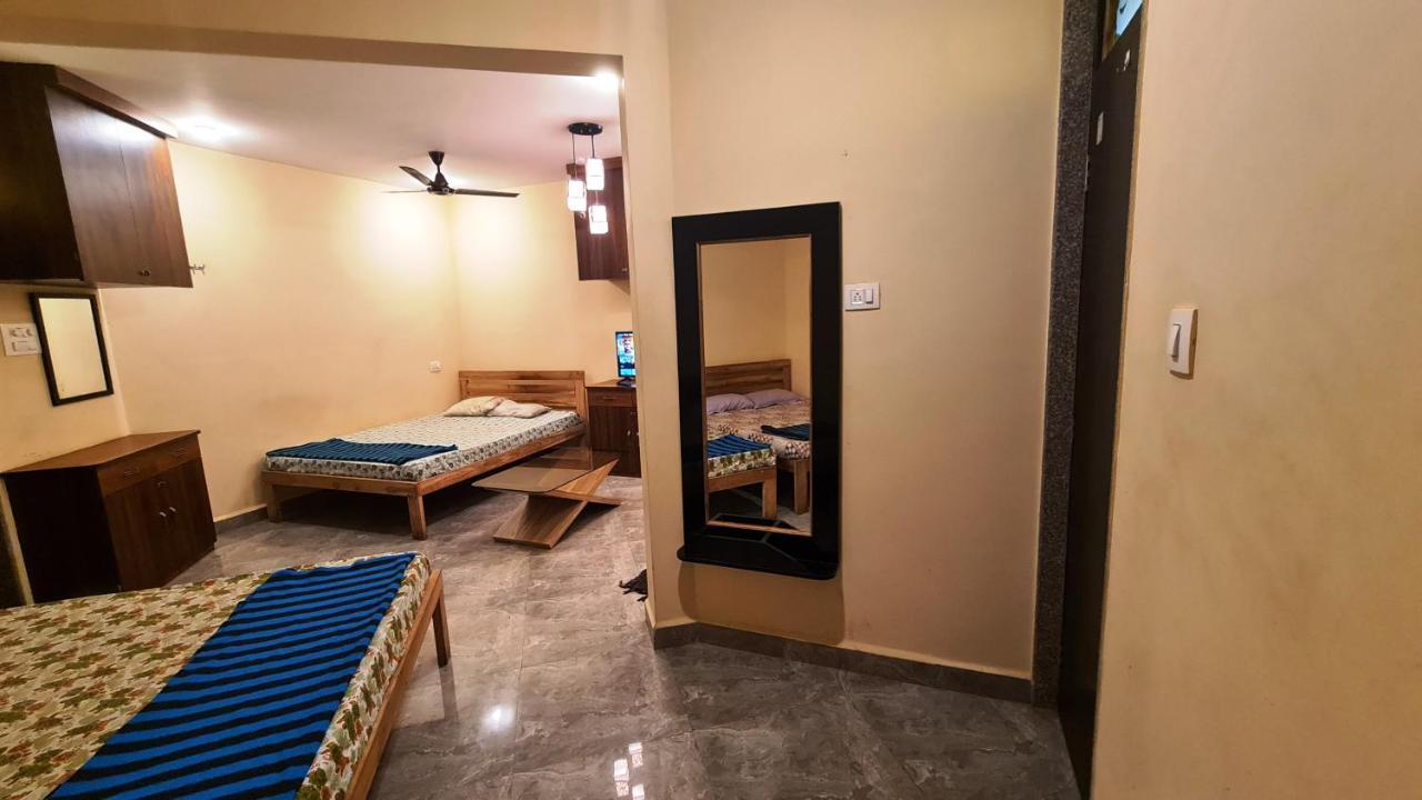 Godwill Kimo Guest House Seraulim Мадгаон Екстериор снимка