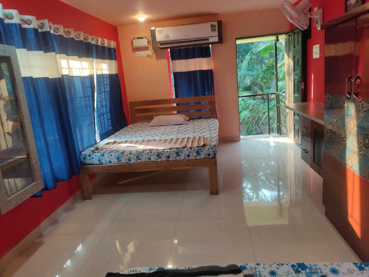 Godwill Kimo Guest House Seraulim Мадгаон Екстериор снимка