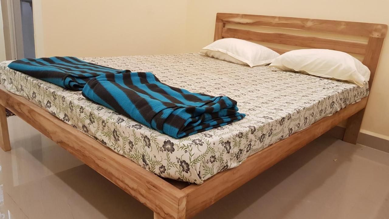 Godwill Kimo Guest House Seraulim Мадгаон Екстериор снимка